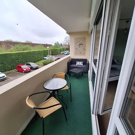 Cosy, Balcon Et Parking Prive Διαμέρισμα *